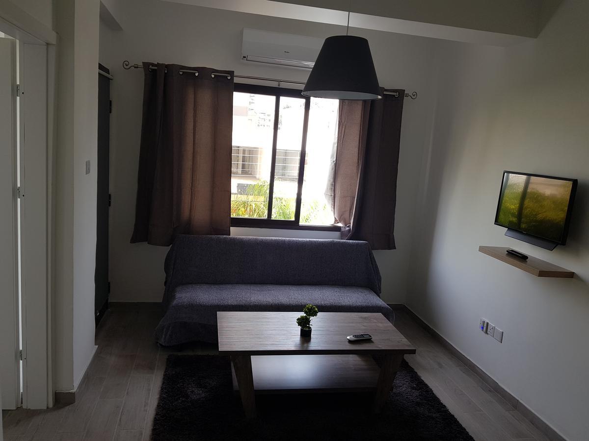 לימסול Mylos Court Apartments מראה חיצוני תמונה