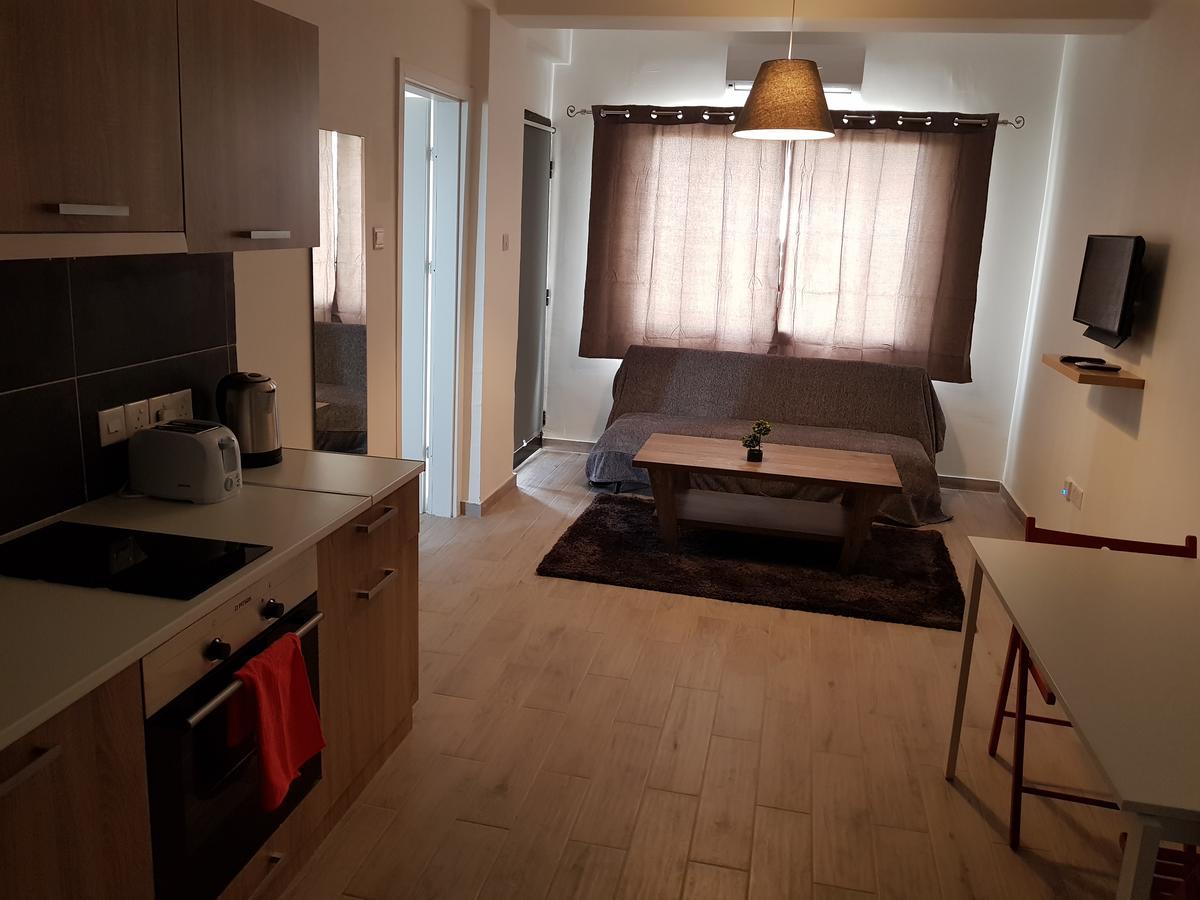 לימסול Mylos Court Apartments מראה חיצוני תמונה